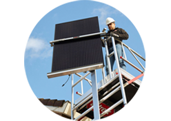 Rollgerüst für Solarinstallationen – Maximale Effizienz mit ALTREX - Solar Rollgerüst PV Montage mit Gerüstlift