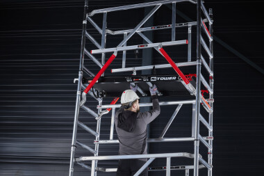 Mitower Plus mit Safe-Quick-Geländer 6,20 m Holz