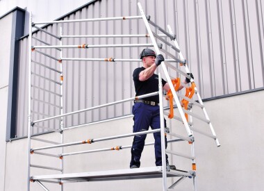 Layher Rollgerüst mit Telegeländer Arbeitshöhe 5,26 m I L 1,80 m