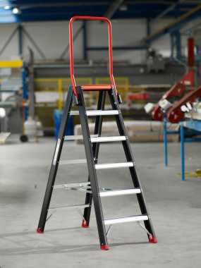 Taurus Industrie Stufenstehleiter beidseitig mit Bügel