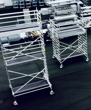 Rollgerüst FLEX 1,90 m / AH 4,85 m + 7,00 m