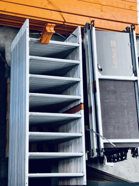 Layher Rollgerüst P2 Uni Leicht Arbeitshöhe 3,11 m L 1,80 m B 0,75 m
